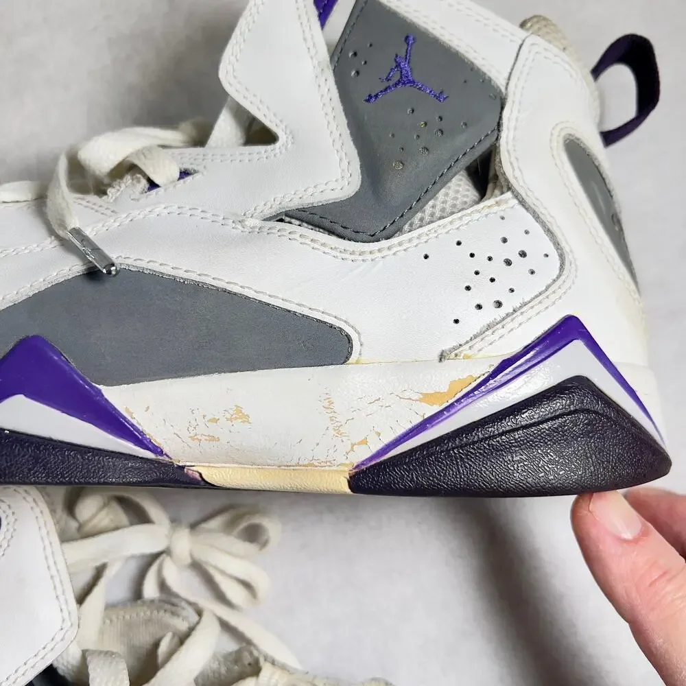 Sneaker Nike Air Jordan True Flight 2008 Youth 6 White Grey Purple #342774-151